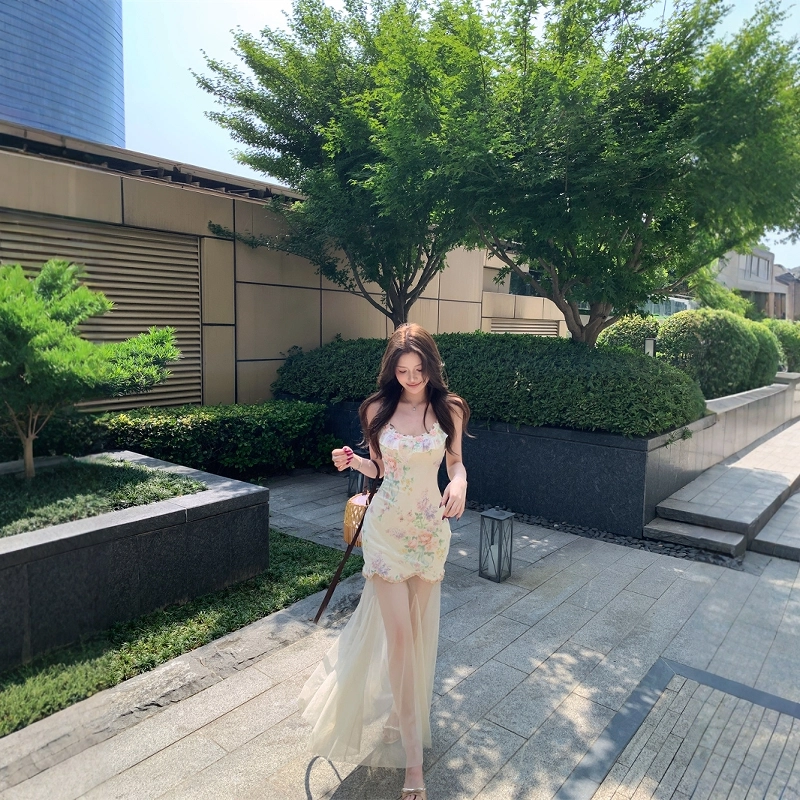 格子苔 荷叶边法式印花女夏季网纱拼接收腰裙子温柔风包臀长裙 吊带连衣裙 女款