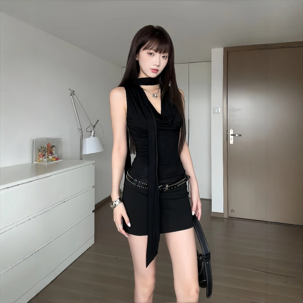 格子苔 夏季美式辣妹包臀小黑裙挂脖荡领裙子性感收腰无袖连衣裙 女款