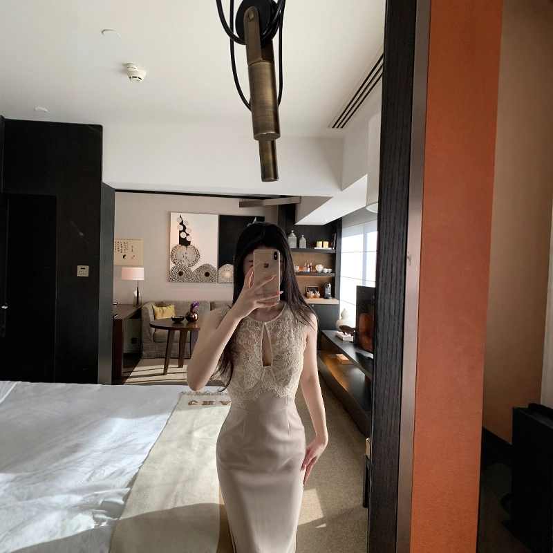 格子苔 蕾丝拼接镂空设计感女修身气质包臀裙无袖连衣裙 女款