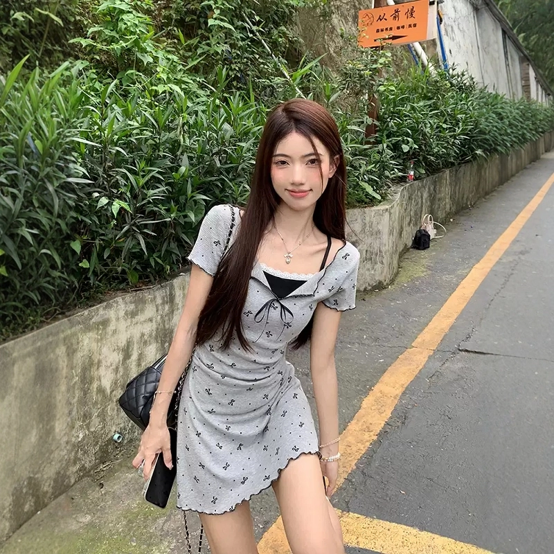 格子苔 纯欲蝴蝶结法式小个子高级感收腰显瘦短裙短袖连衣裙 女款