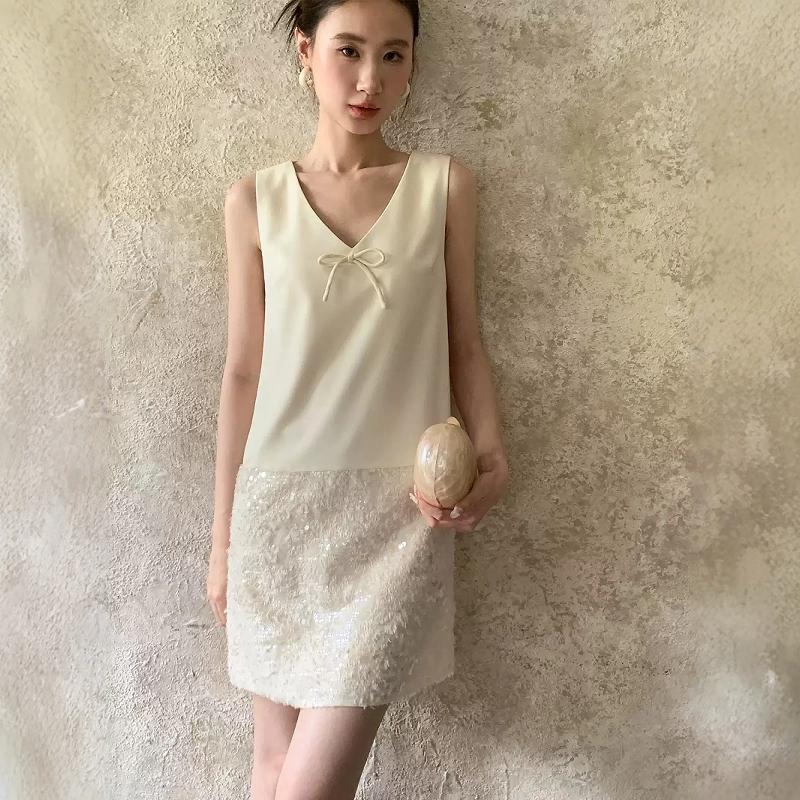 格子苔 法式小众高级亮片裙女夏季设计感气质吊带连衣裙 女款