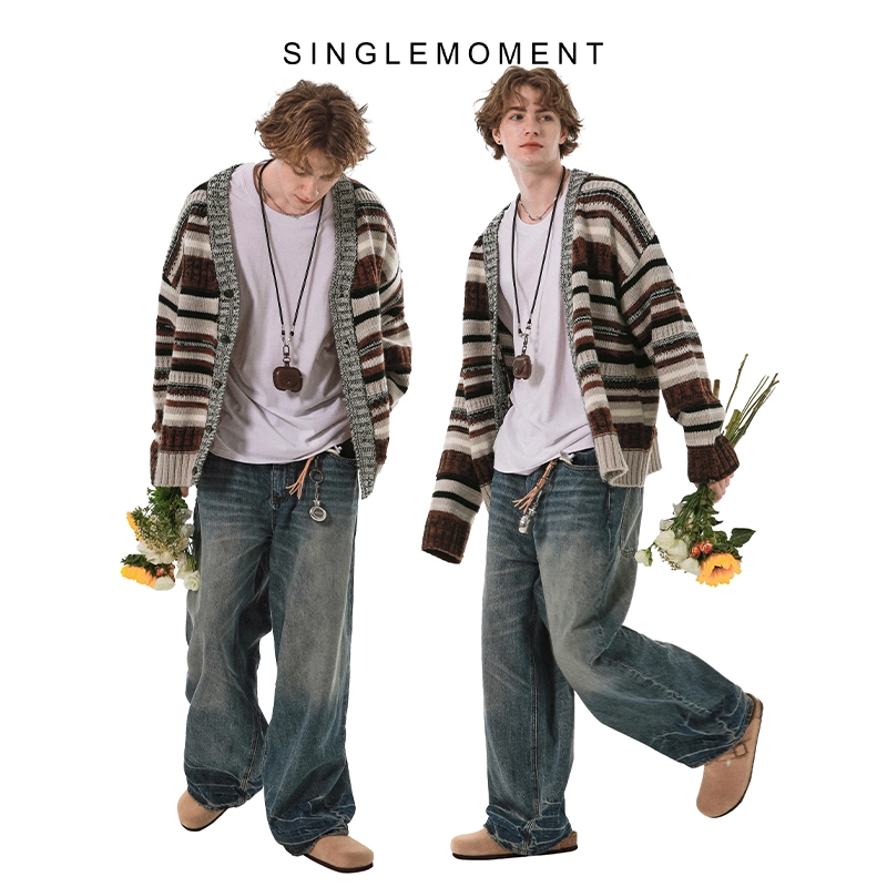 SINGLE MOMENT