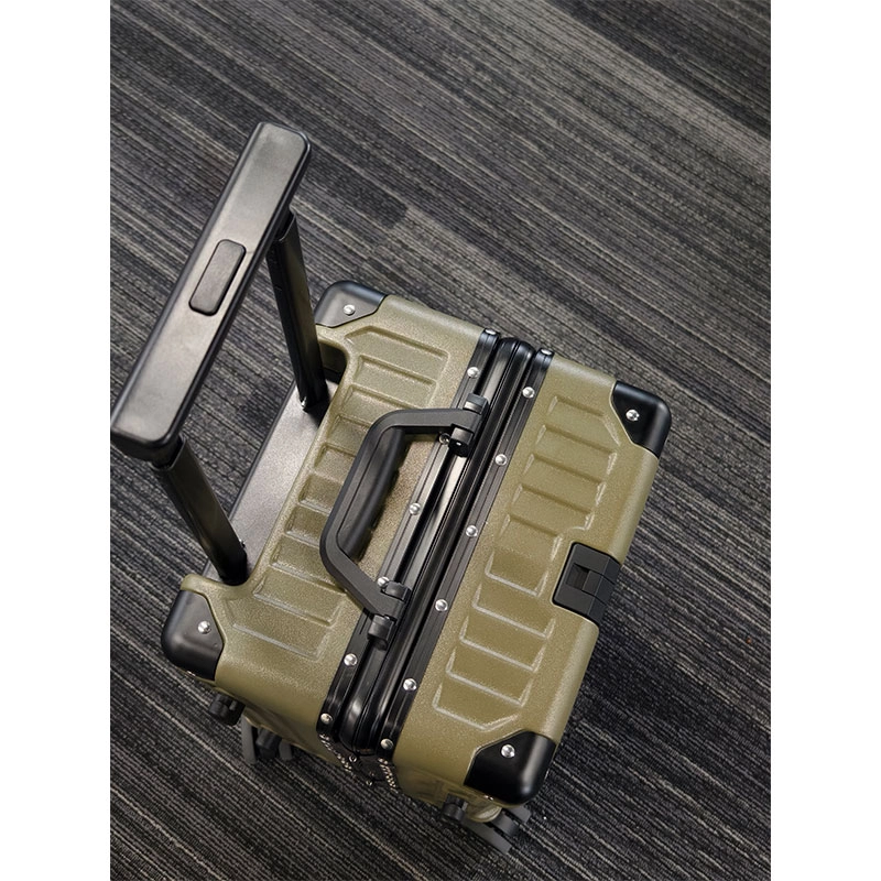 MINISO ABS+PC 2024262830
