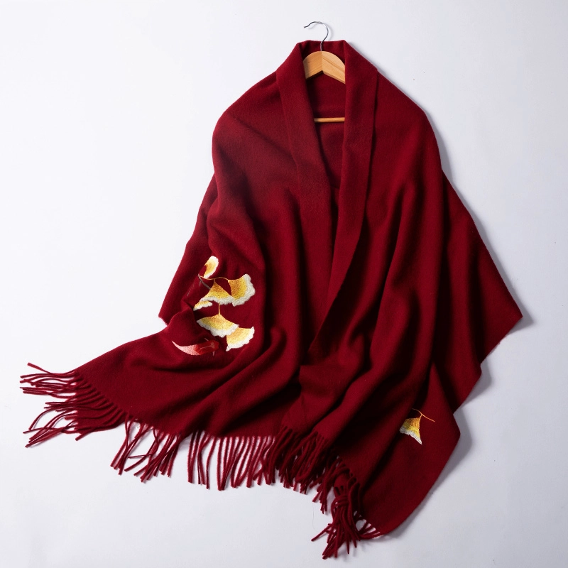 红豆 品牌刺绣大红酒红时尚百搭喜庆保暖玉兰锦鲤#好运 羊毛 绒线围巾 男女同款情侣款
