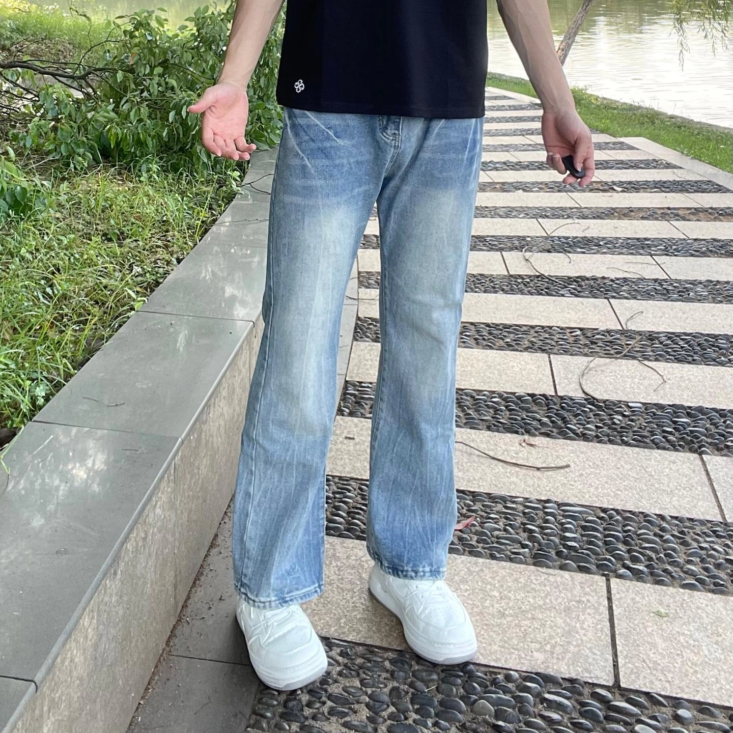 DOENU ins