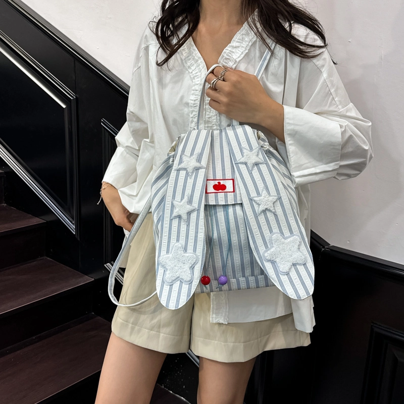 木木兔 书包女高中学生超大容量初中生小轻便  经典时尚小众设计 高级感 休闲拉链开合 尼龙布 双肩包 常规 蓝色