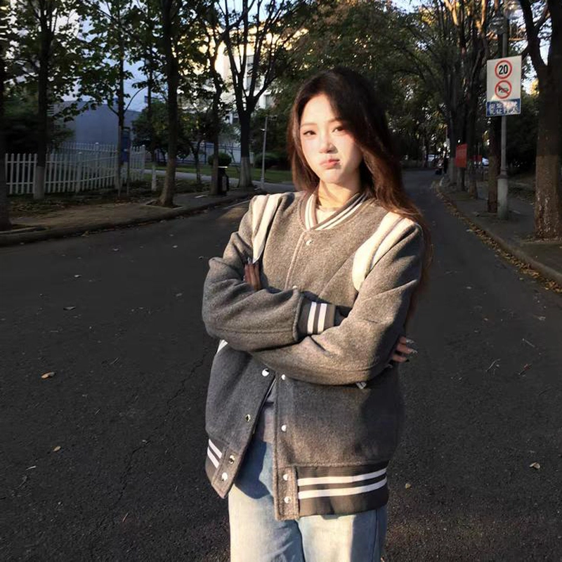 沐晓欣 美式高街复古高级设计感学院风立领百搭舒适学院风韩版简约通勤宽松休闲棒球服 男女同款 灰色（升级版）