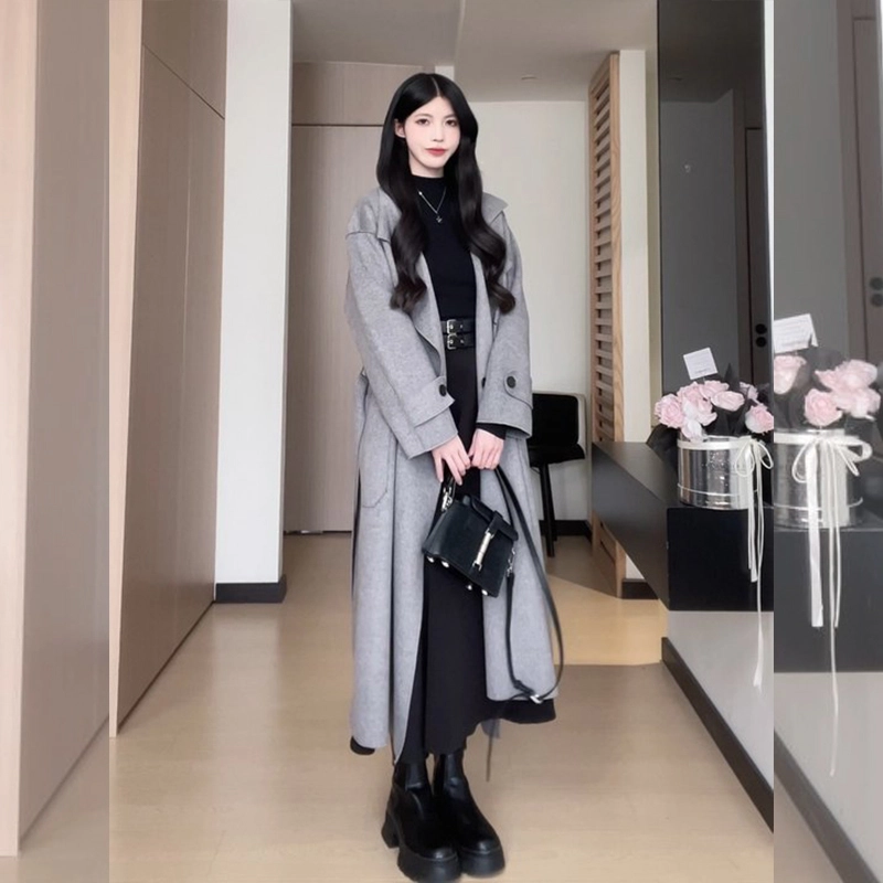 沐晓欣 文艺风法式简约赫本风半高领收腰内搭长袖连衣裙 女款 黑色