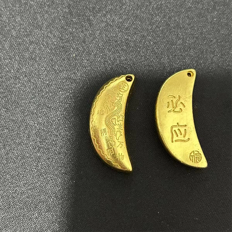 千桐 月亮形背包行李箱 小书包可爱时尚潮流装饰 合金 挂件 男女同款情侣款