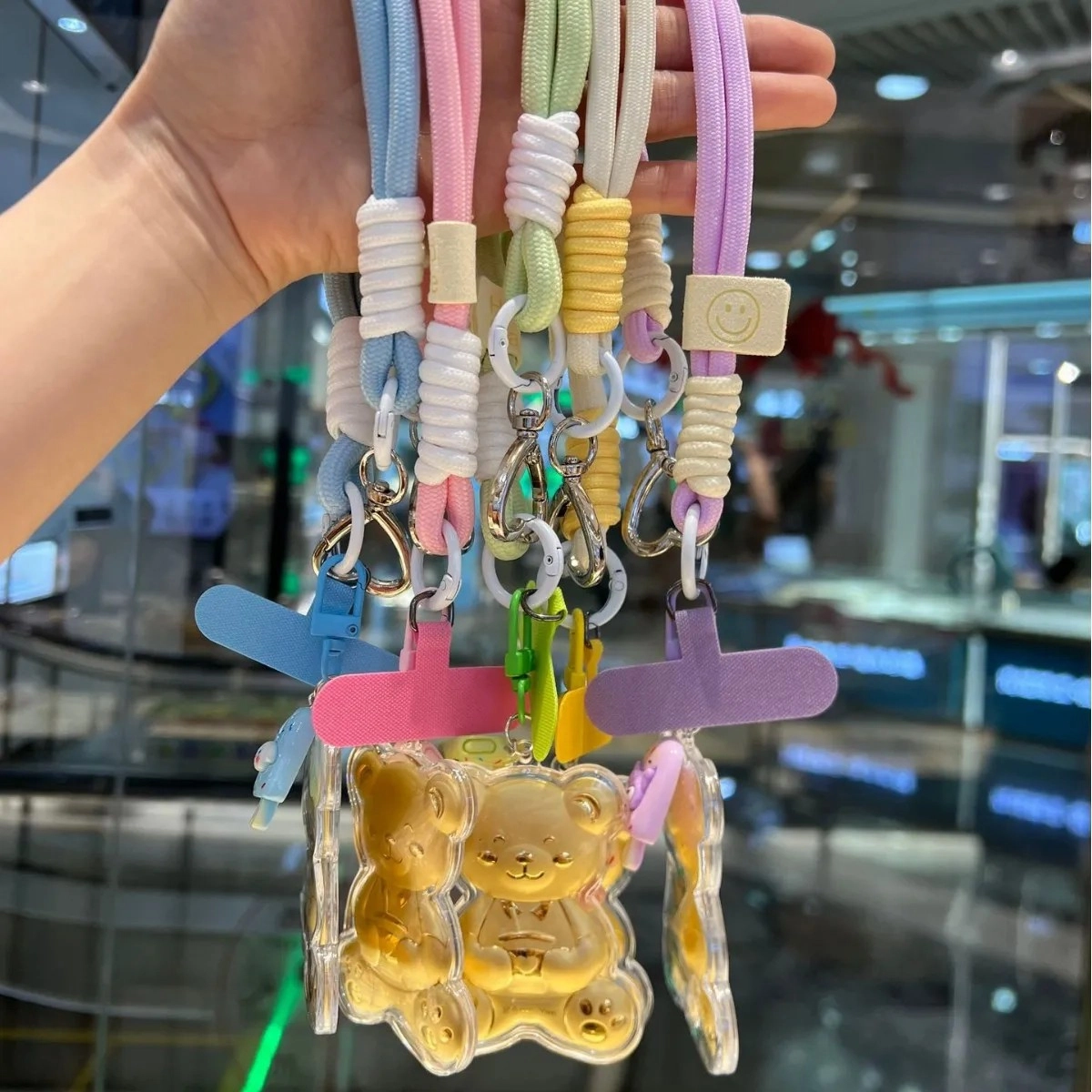 挚爱永恒 可爱抱抱小熊 萌趣可爱创意个性精致手机链 轻奢时尚百搭小众背包挂饰 金箔 钥匙扣 女款