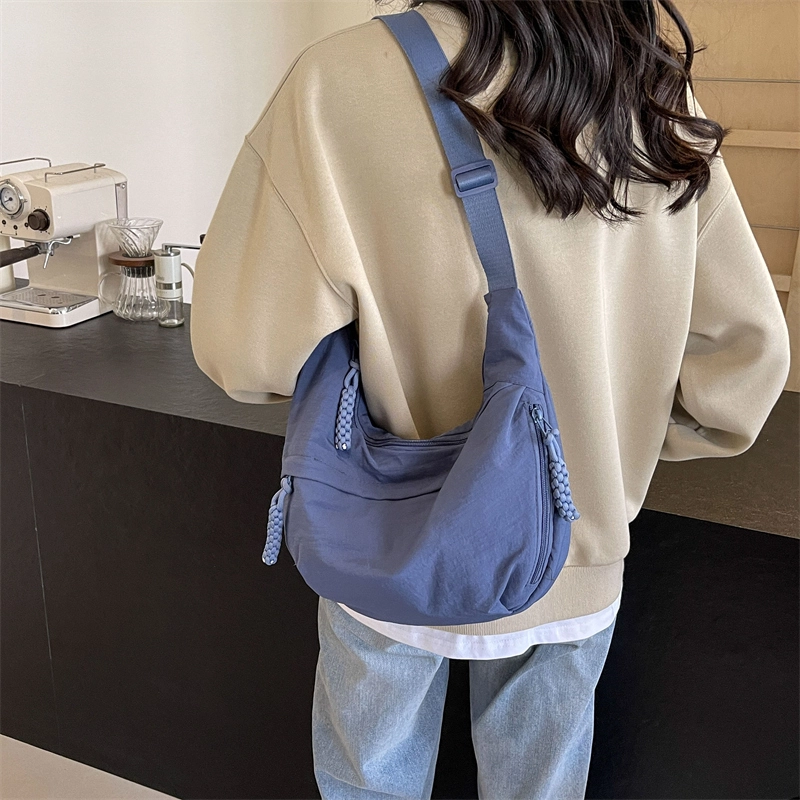 普乐威 简约百搭高级感轻便文艺上课通勤 布 单肩包 男女同款情侣款 多色