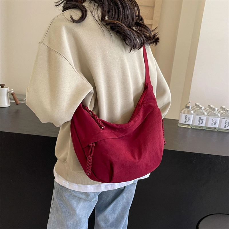普乐威 简约百搭高级感轻便文艺上课通勤 布 单肩包 男女同款情侣款 多色