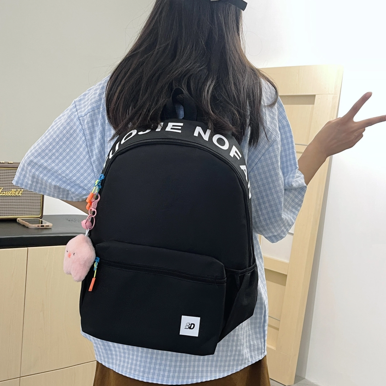 普乐威 高颜值简约休闲百搭书包小众设计可爱包包大学生初高中 尼龙 双肩包 常规 男女同款情侣款 多色