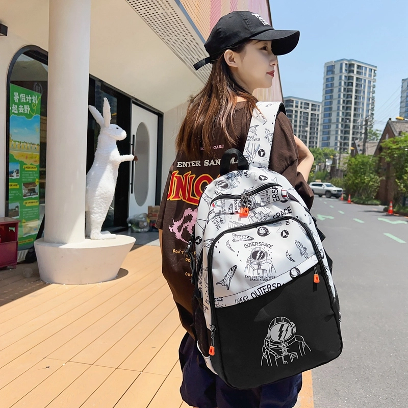 普乐威 时尚潮流印花电脑包大容量休闲百搭通勤旅行背包初高中学生书包 尼龙 双肩包 男女同款情侣款 白色/黑色/卡其色