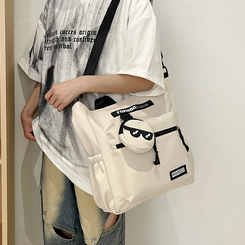 普乐威 高颜值书袋学生时尚百搭 尼龙 单肩斜挎包 男女同款情侣款 白色/黑色/灰色/卡其色