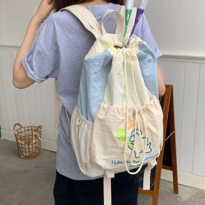 普乐威 高颜值小清新百搭旅游轻量化 尼龙 双肩包 男女同款情侣款 米白色/黑色/绿色