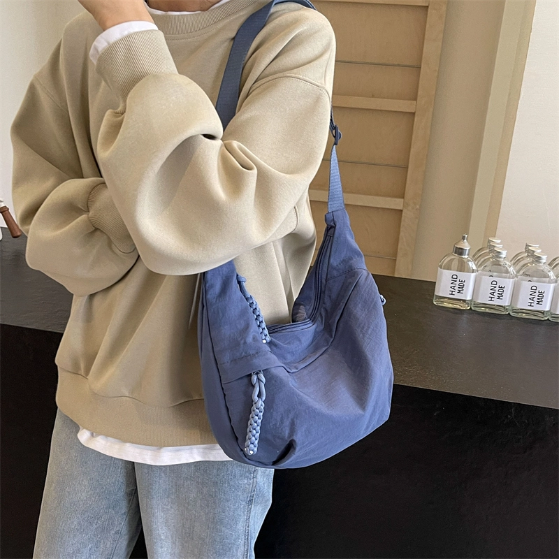 普乐威 简约百搭高级感轻便文艺上课通勤 布 单肩包 男女同款情侣款 多色