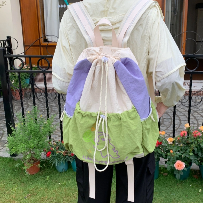普乐威 高颜值小清新百搭旅游轻量化 尼龙 双肩包 男女同款情侣款 米白色/黑色/绿色
