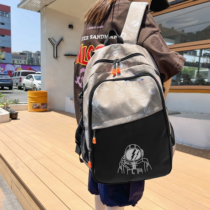 普乐威 时尚潮流印花电脑包大容量休闲百搭通勤旅行背包初高中学生书包 尼龙 双肩包 男女同款情侣款 白色/黑色/卡其色