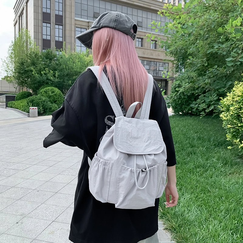 普乐威 韩版小众简约百搭轻便 尼龙 双肩包 男女同款情侣款 多色