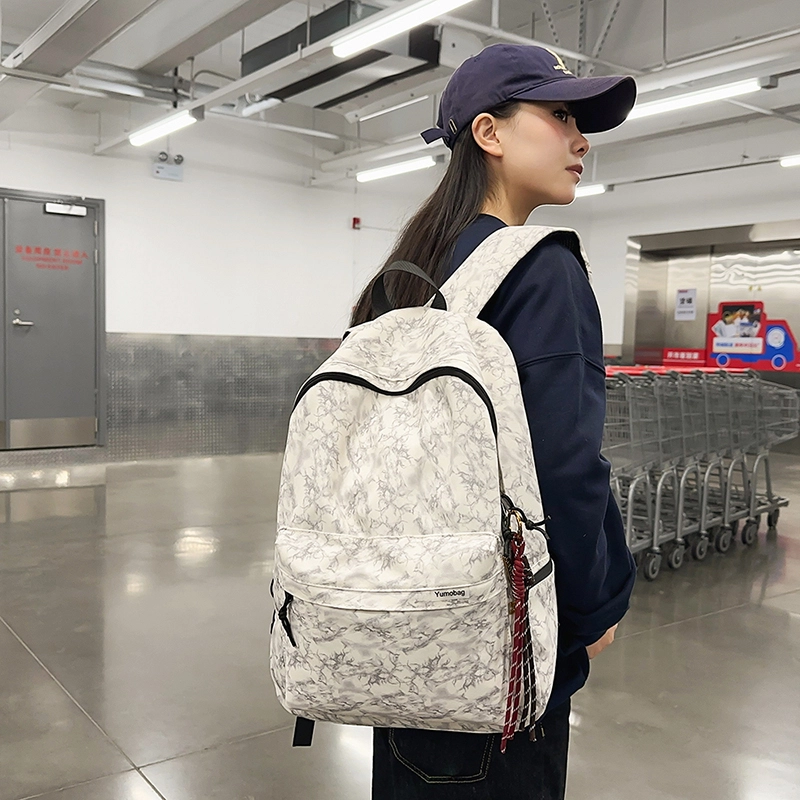 普乐威 韩系高颜值书包学生简约时尚潮流通勤旅游 尼龙 背包双肩包 男女同款情侣款 黑色/酒红色/绿色/米色