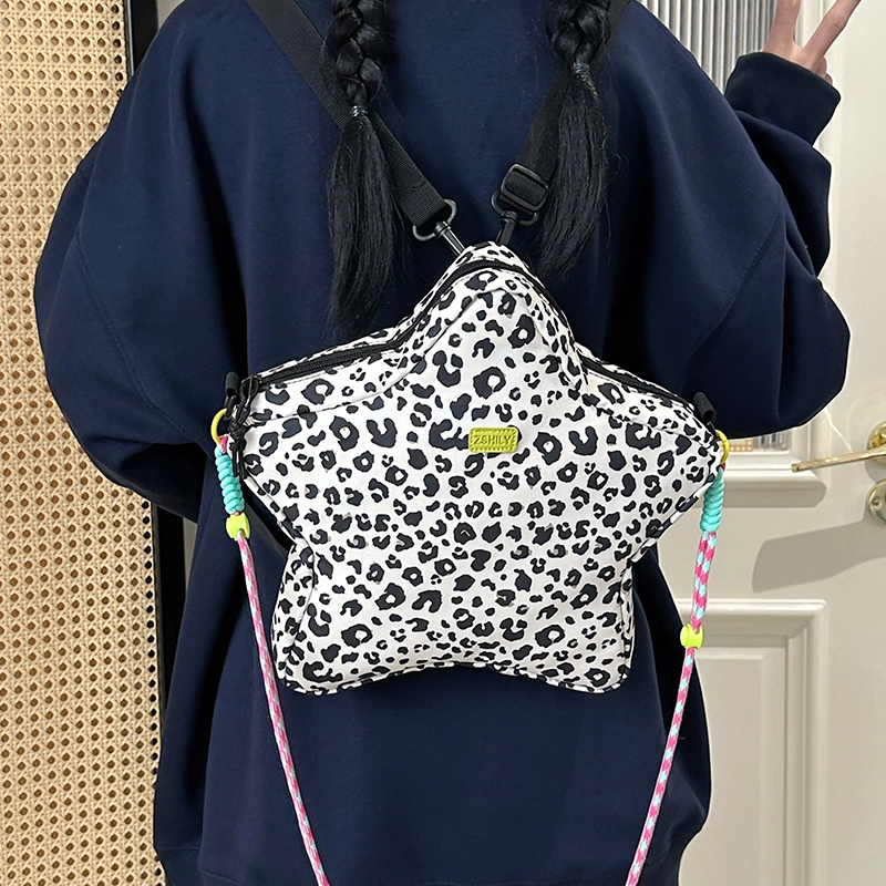 普乐威 韩版小众高颜值轻便洋气时尚百搭通勤 尼龙 双肩包 女款 白色/咖啡色/棕色