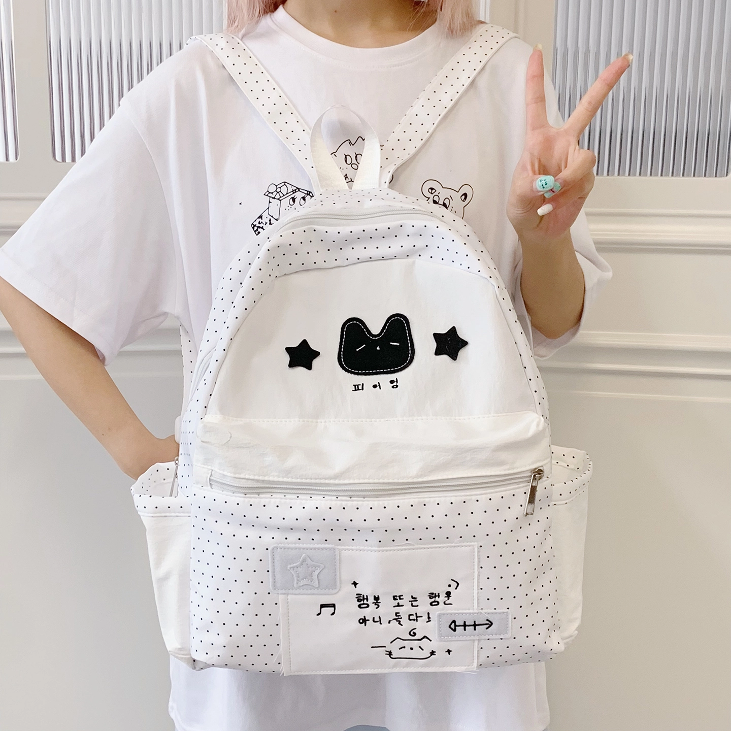 科物酷 卡通高颜值大容量休闲通勤 尼龙布 双肩包 常规 女款 黑色/白色