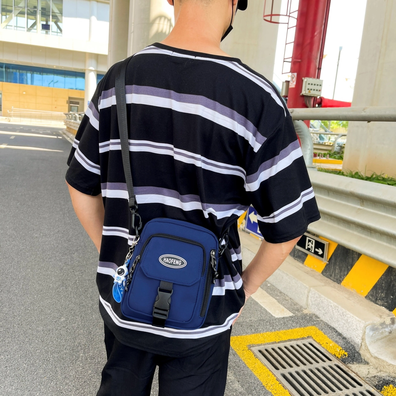 科物酷 背包潮牌时尚休闲个性手机百搭 尼龙布 斜挎单肩包 男女同款情侣款 灰色/黑色/蓝色/白色