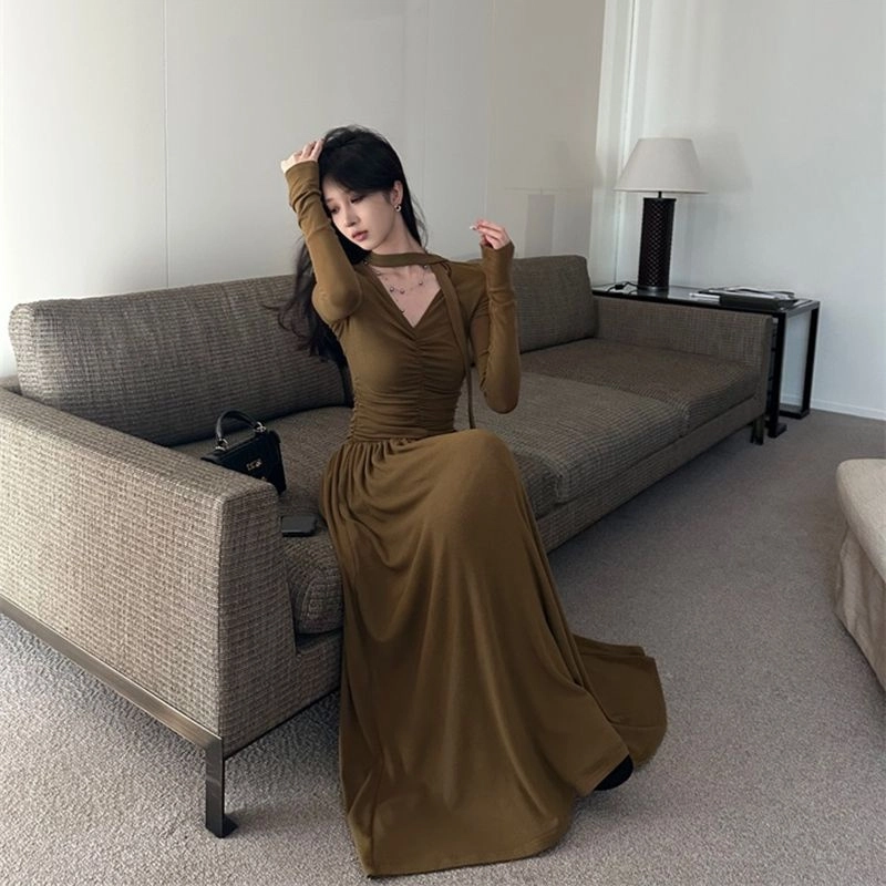俞兆林 小众设计感舒适飘带气质修身显瘦优雅长袖连衣裙 女款