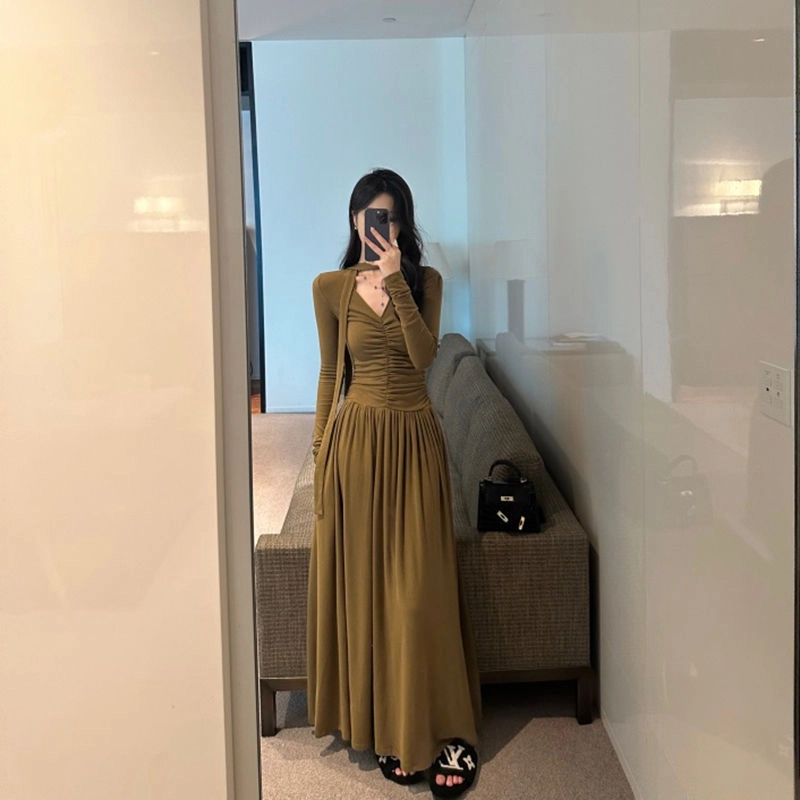 俞兆林 小众设计感舒适飘带气质修身显瘦优雅长袖连衣裙 女款