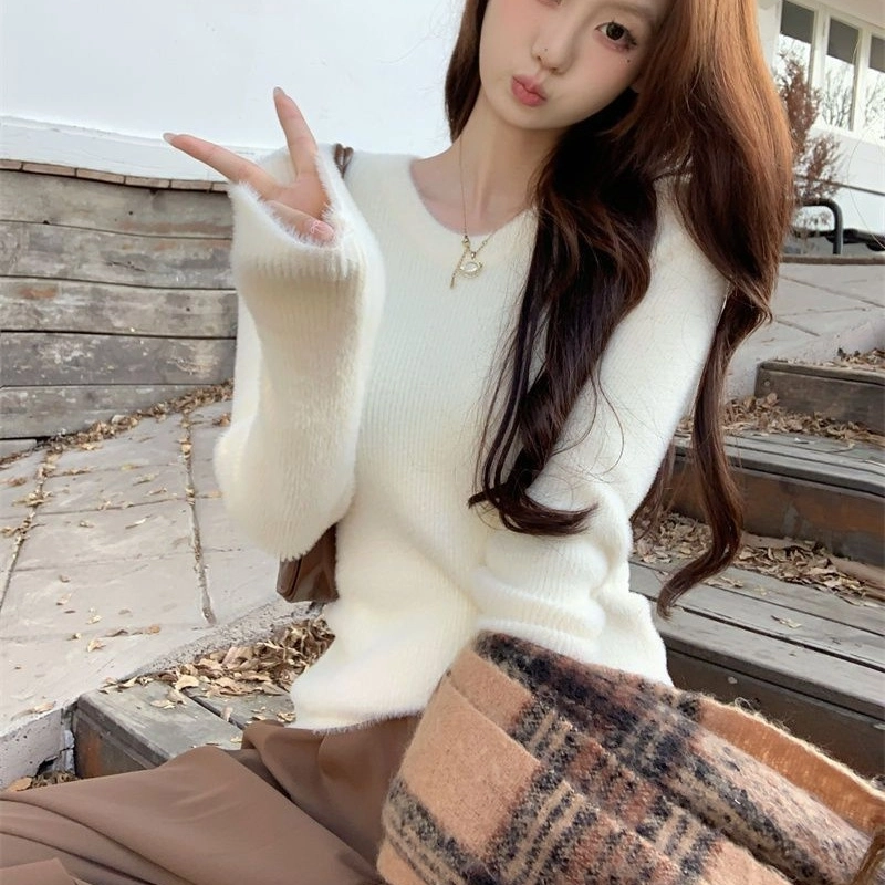 俞兆林 舒适修身打底衫温暖简约时尚内搭上衣针织衫 女款