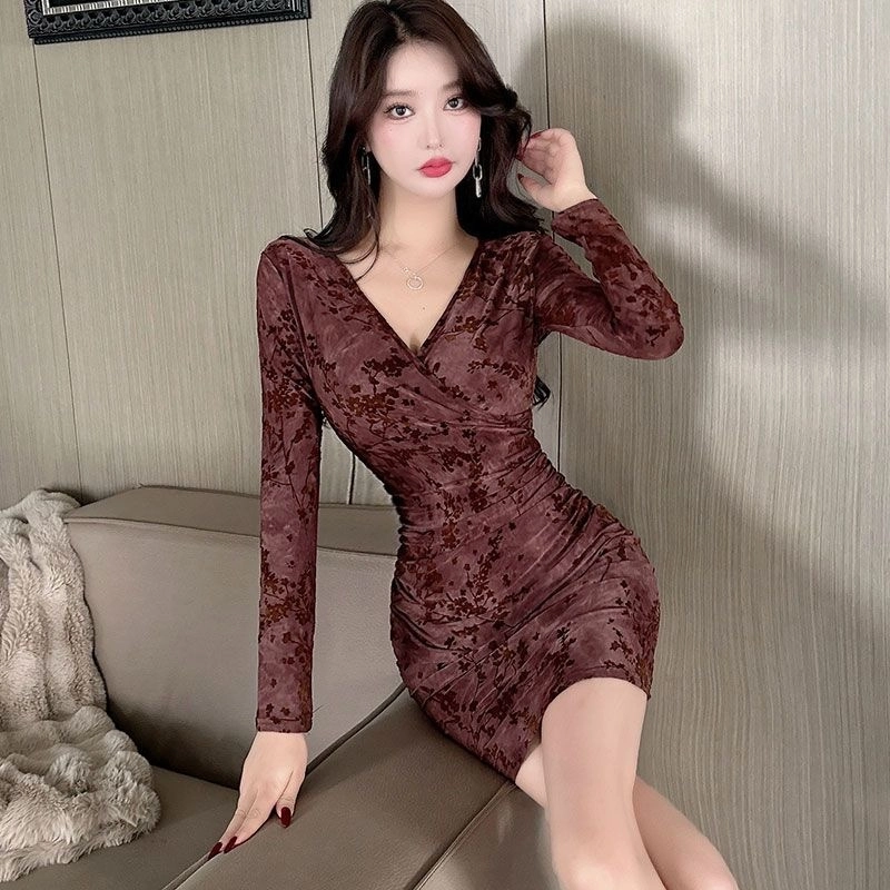 俞兆林 名媛复古晕染修身包臀短裙低胸气质显瘦长袖连衣裙 女款