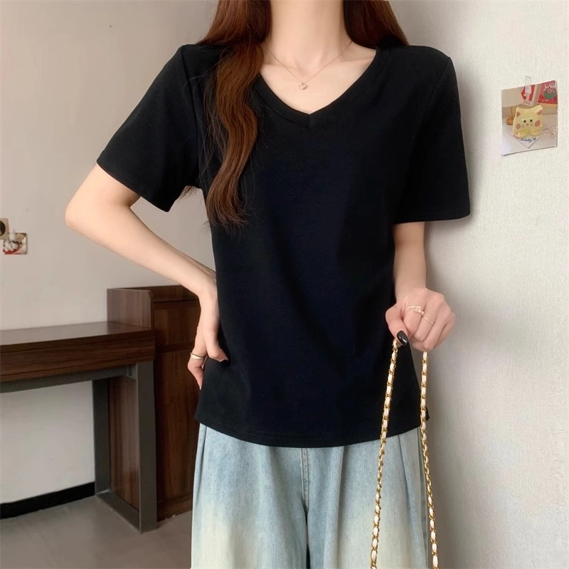 AWAO VLogo T