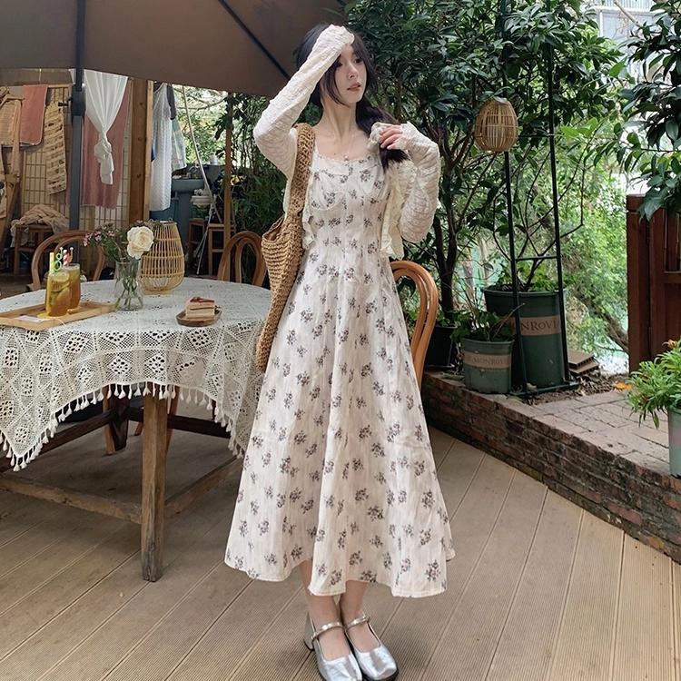 纤丝鸟 法式温柔风浪漫小花设计感百搭蕾丝开衫吊带连衣裙 女款