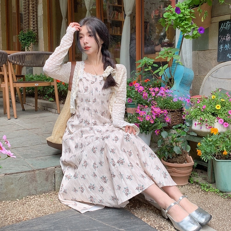 纤丝鸟 法式温柔风浪漫小花设计感百搭蕾丝开衫吊带连衣裙 女款
