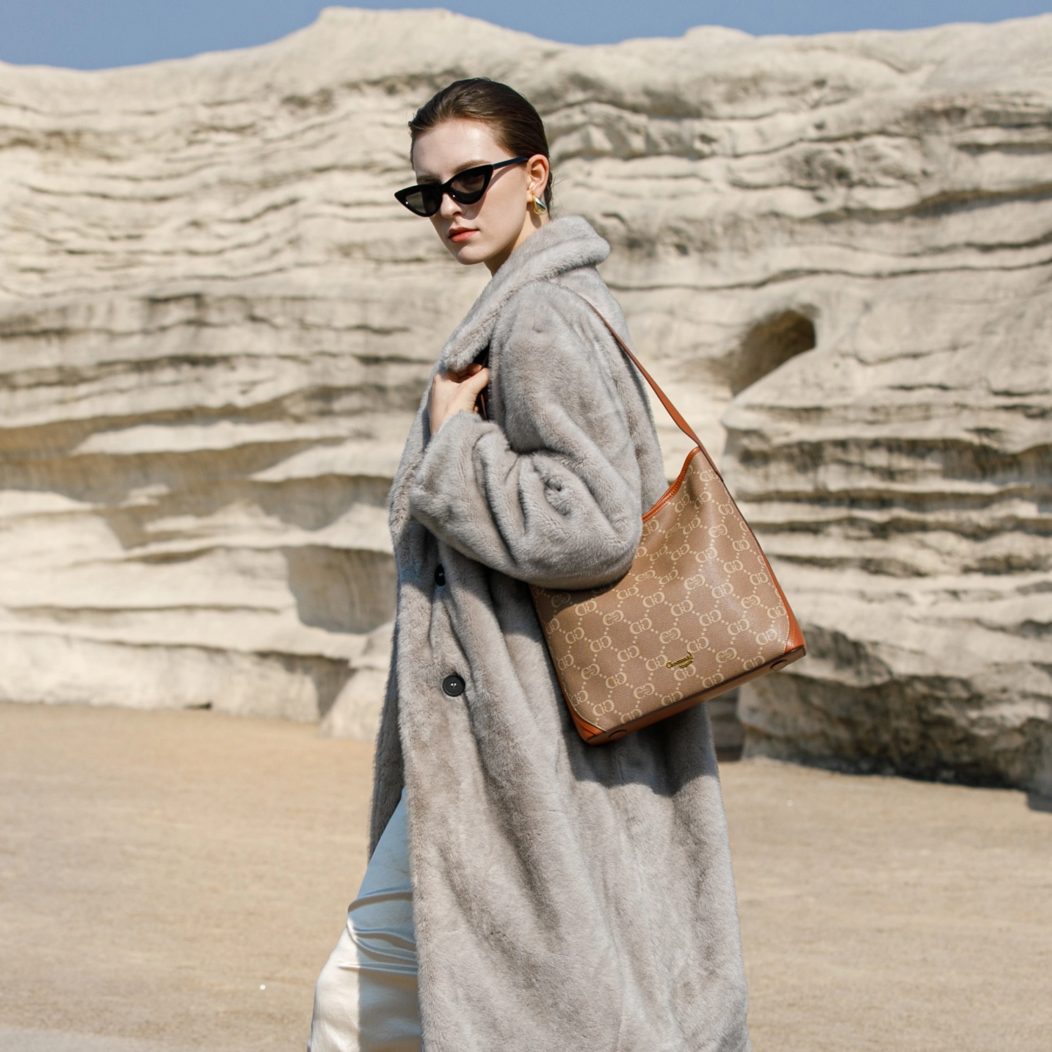 Crocodile Tote PVC