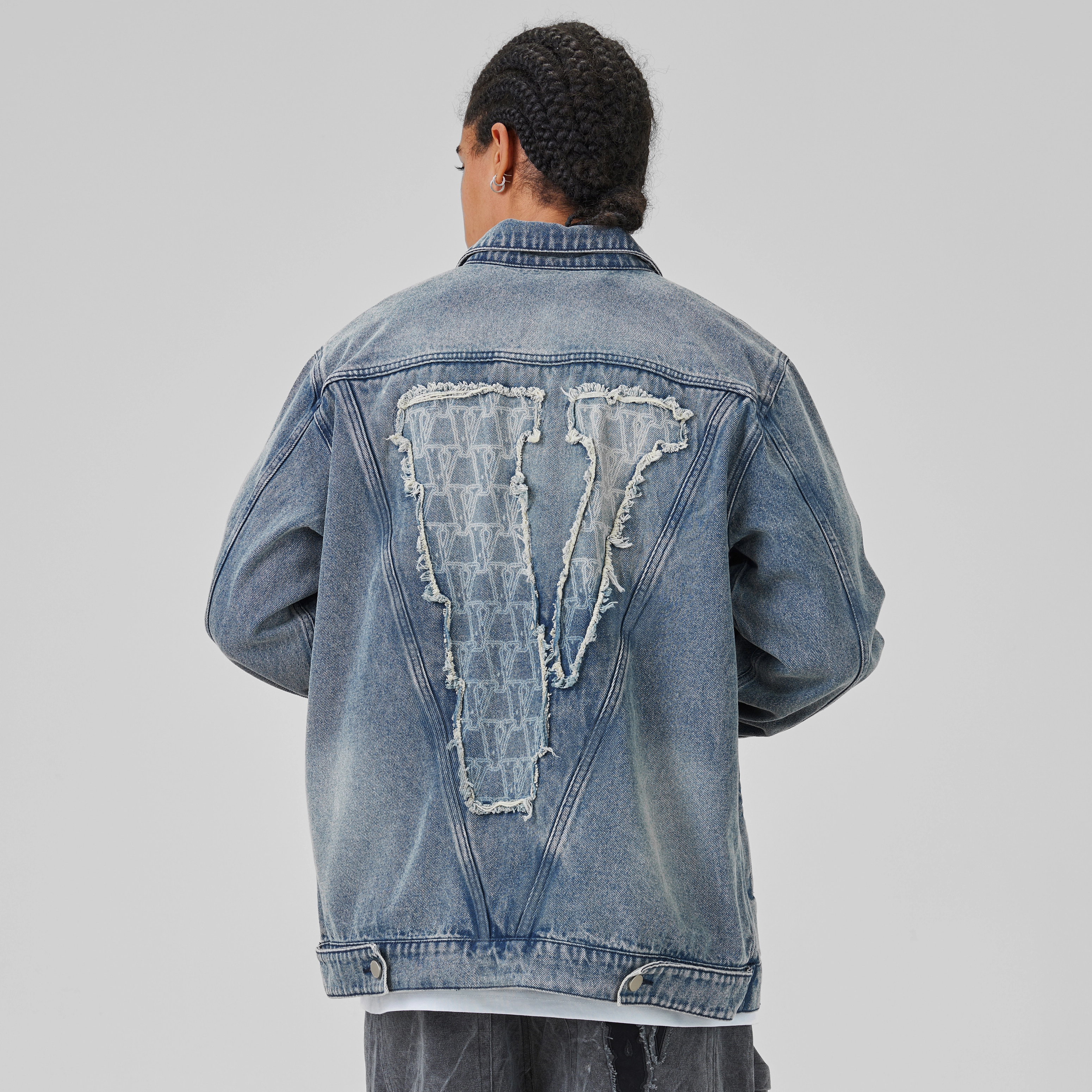 VLONE logo