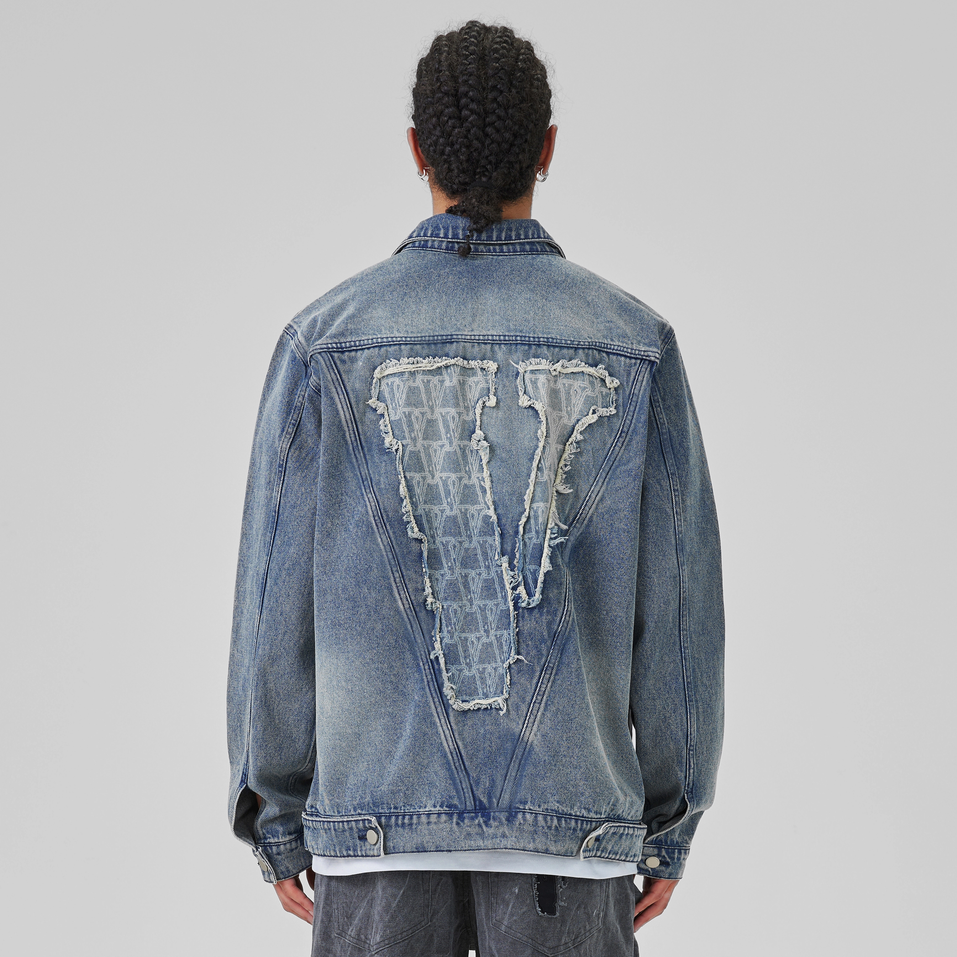 VLONE logo