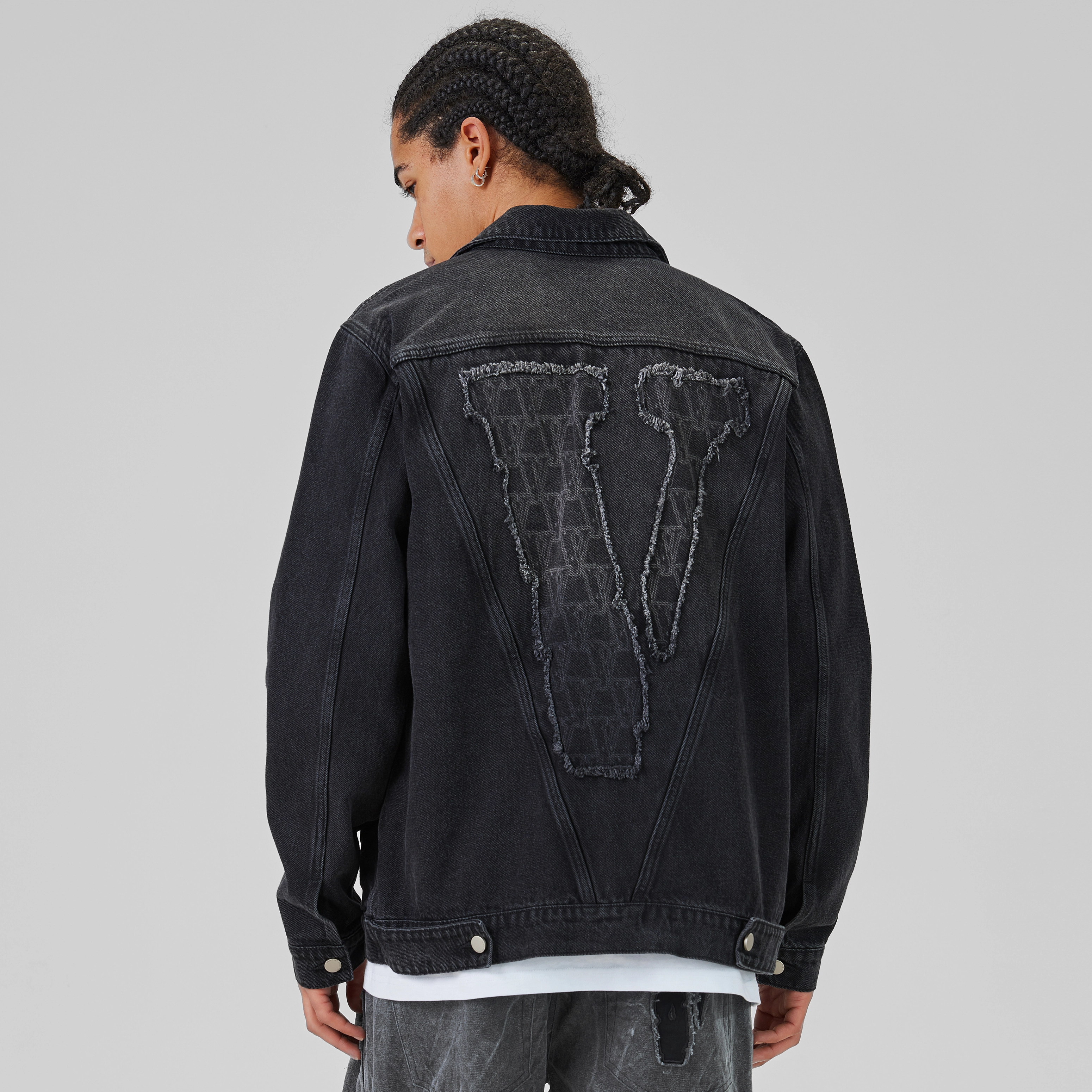 VLONE logo v