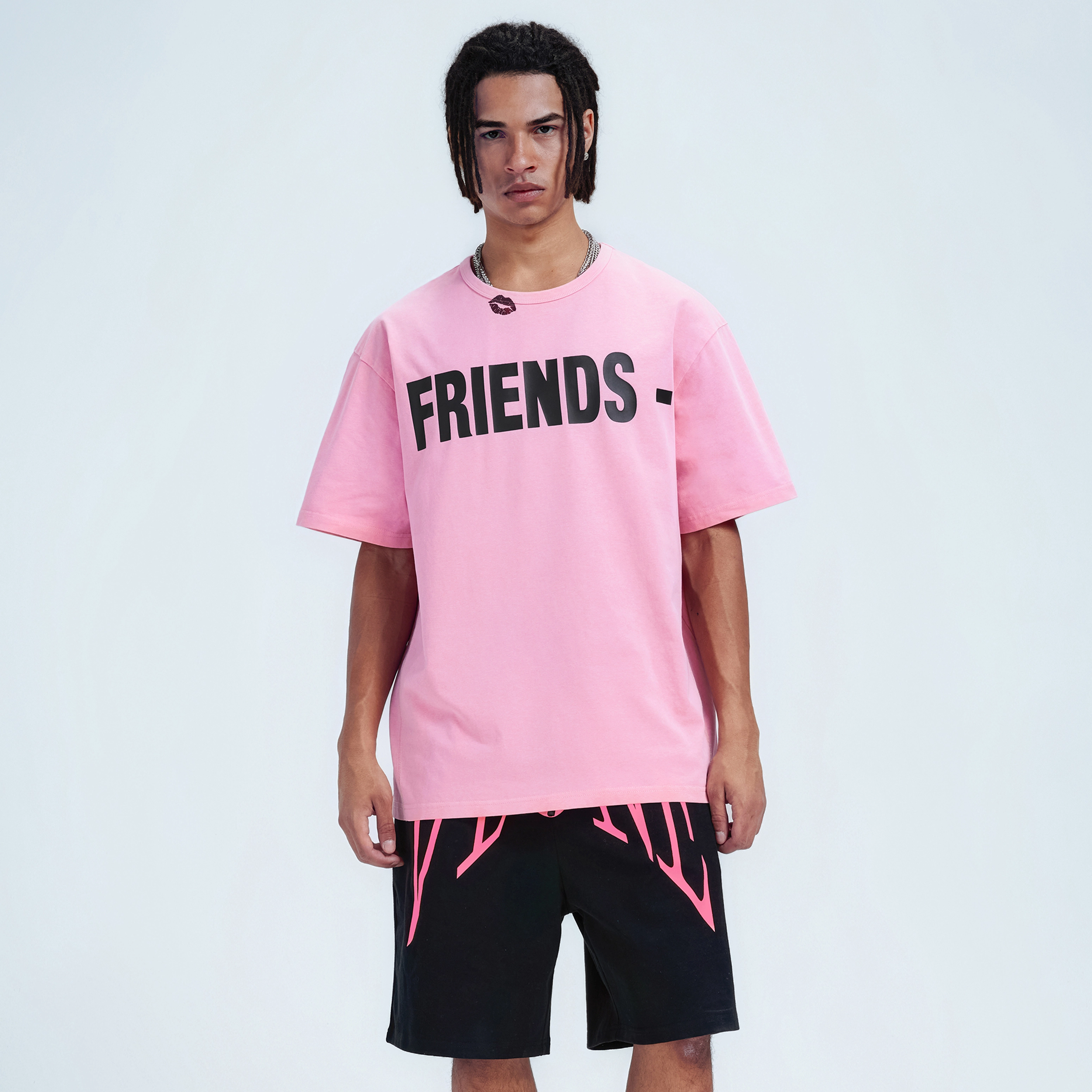 VLONE V LOGO Kiss T