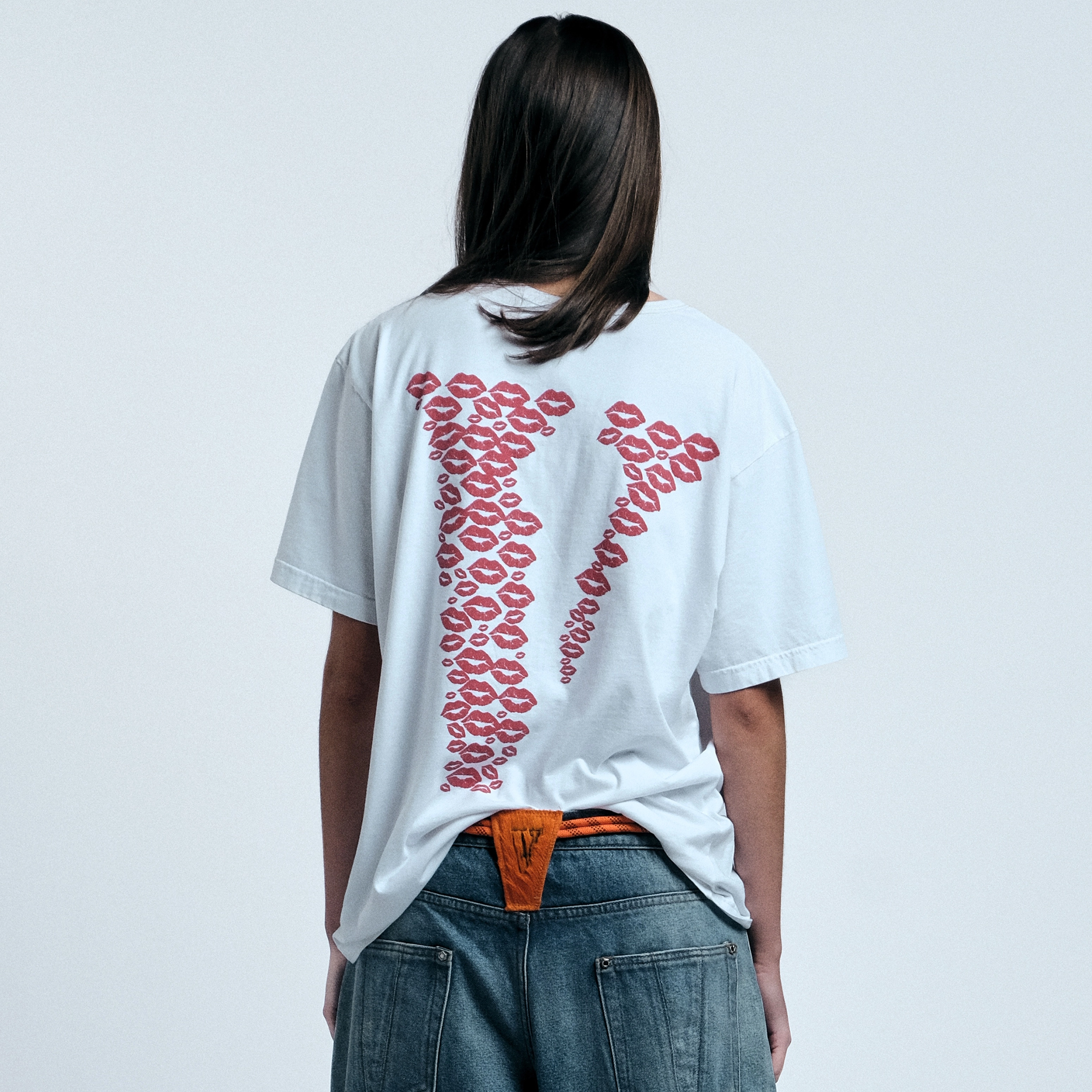 VLONE Staple kiss VLogo T