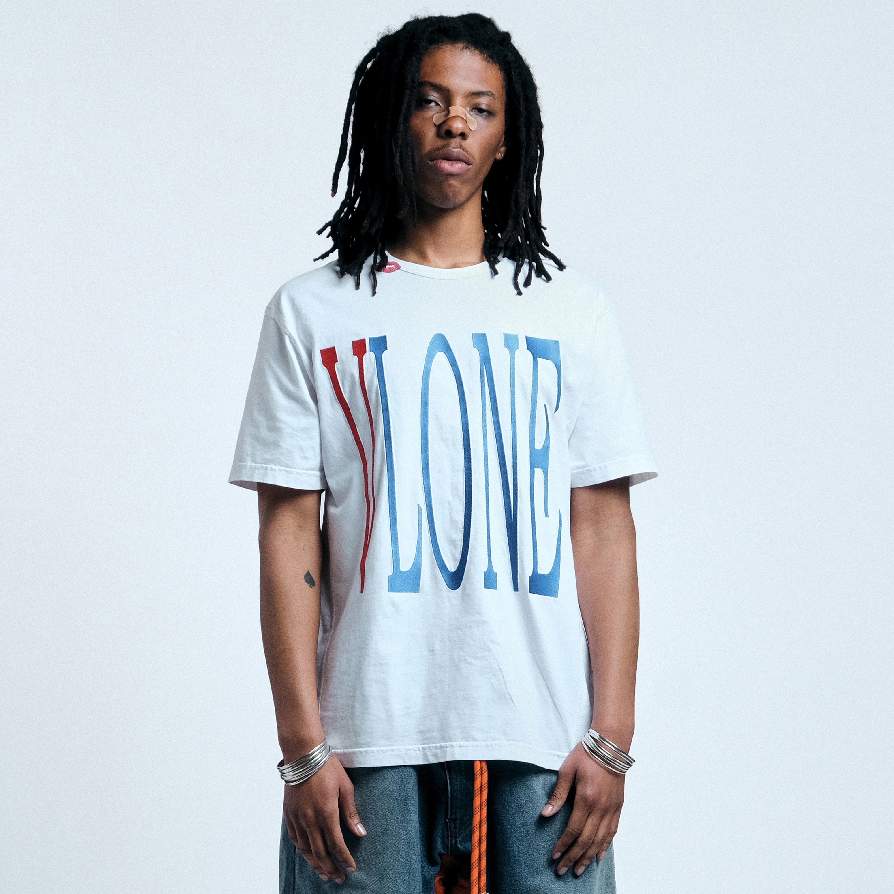 VLONE Staple kiss VLogo T