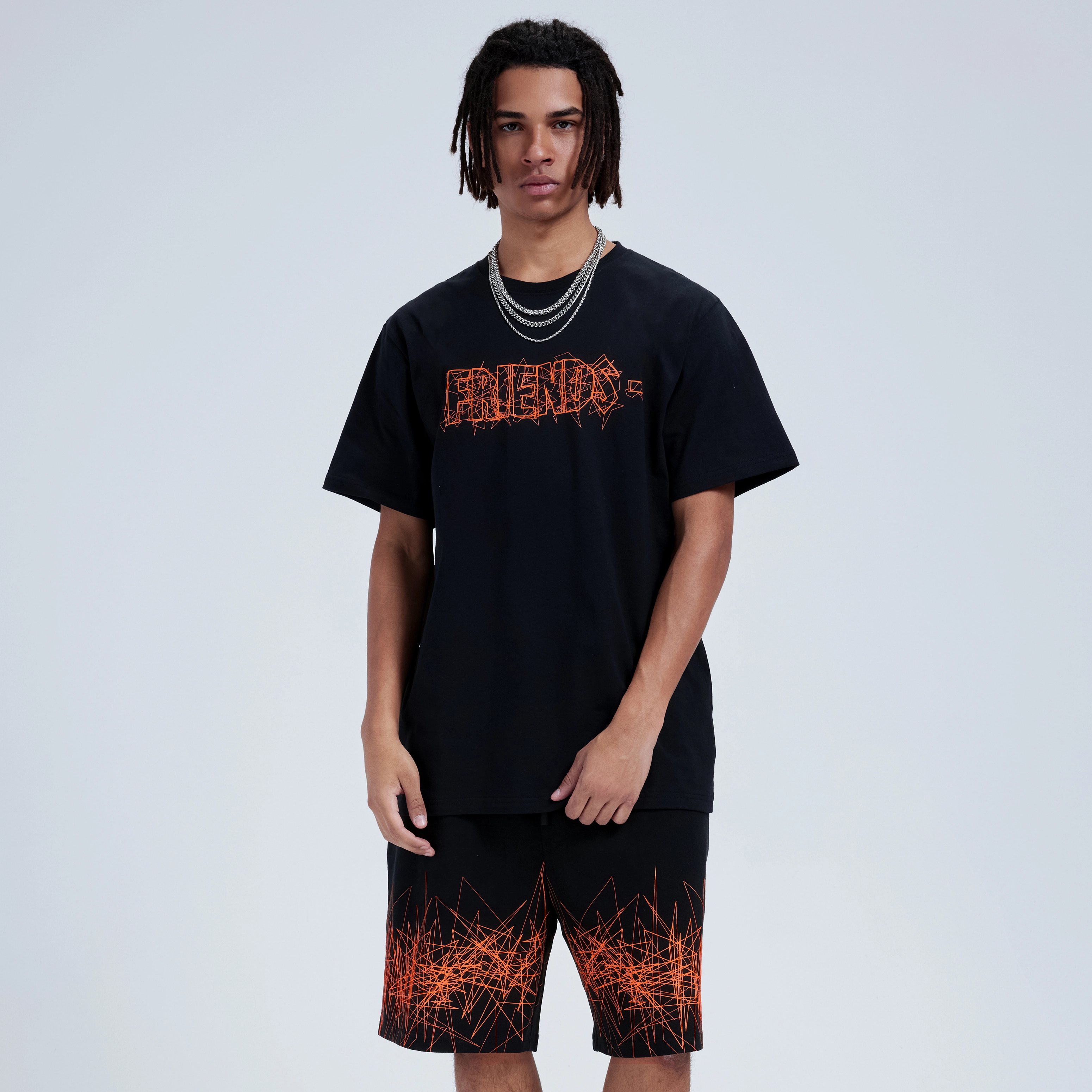 VLONE FRIENDS-LOGO T