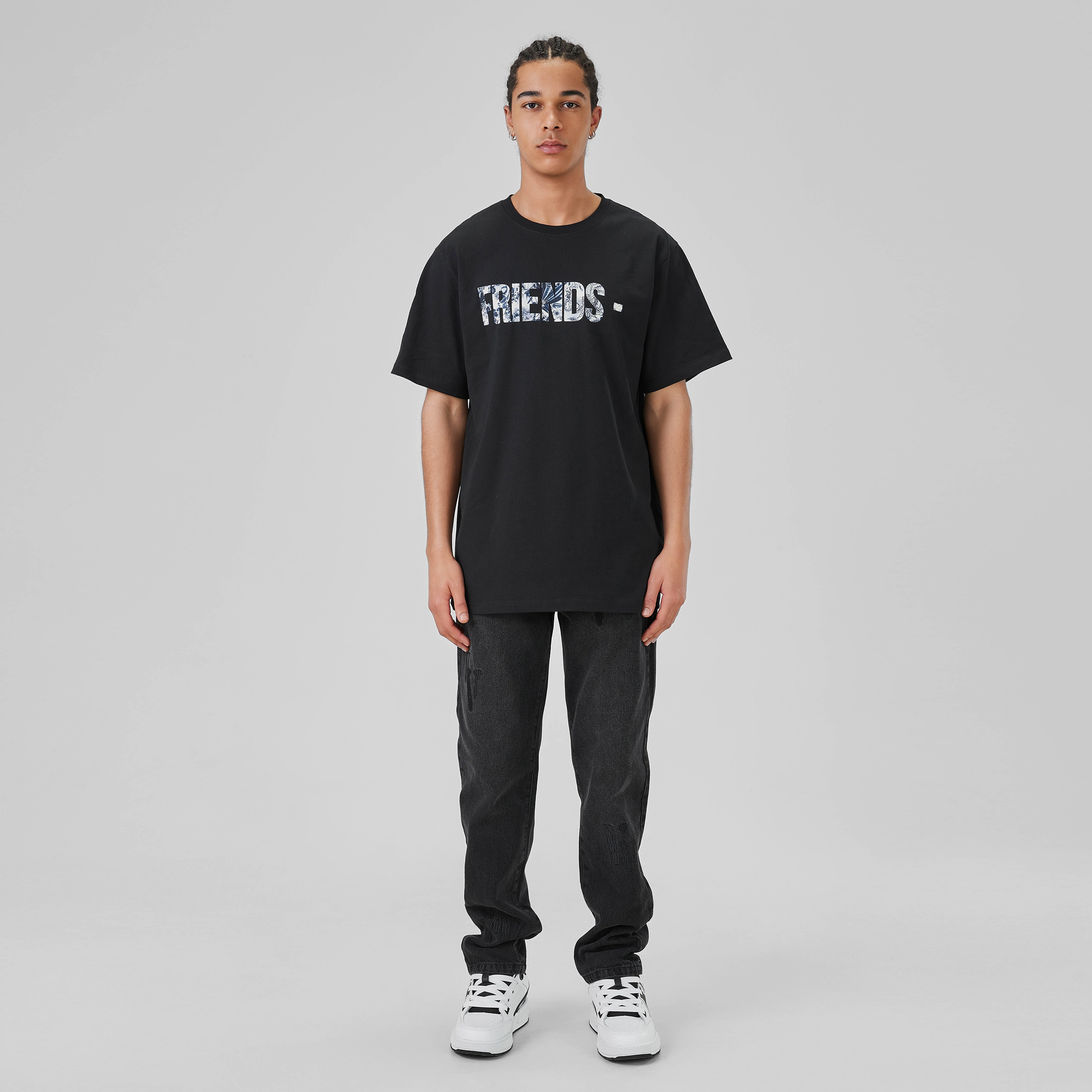 VLONE FRIENDS-LOGO T