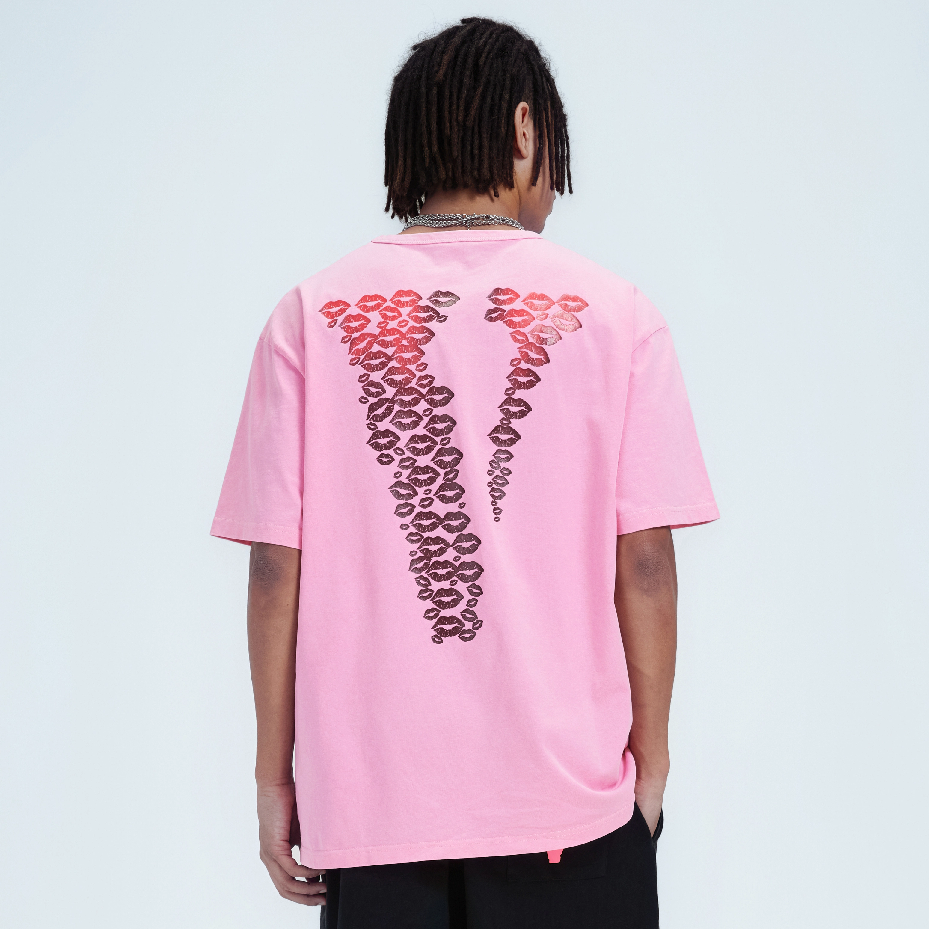 VLONE V LOGO Kiss T