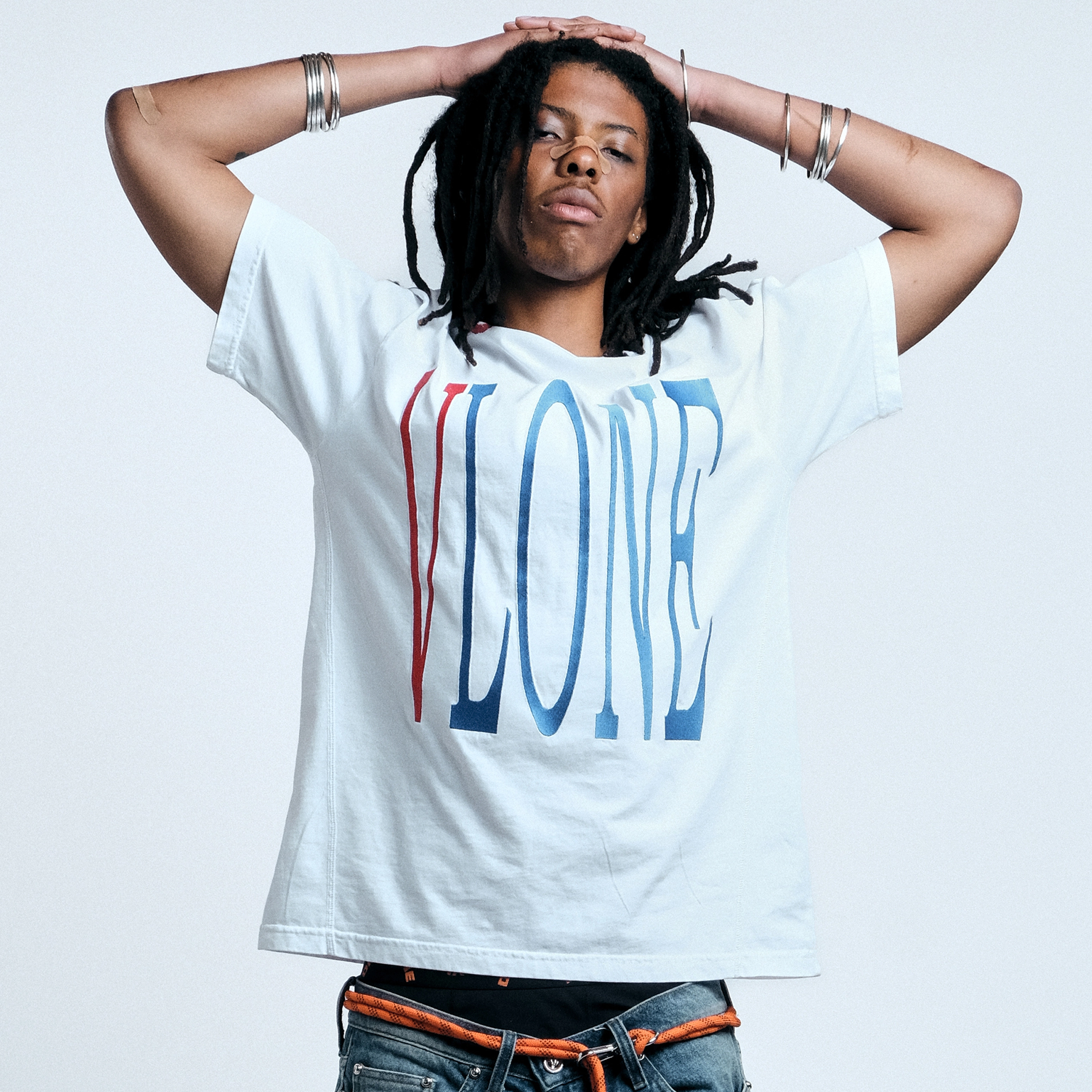 VLONE Staple kiss VLogo T