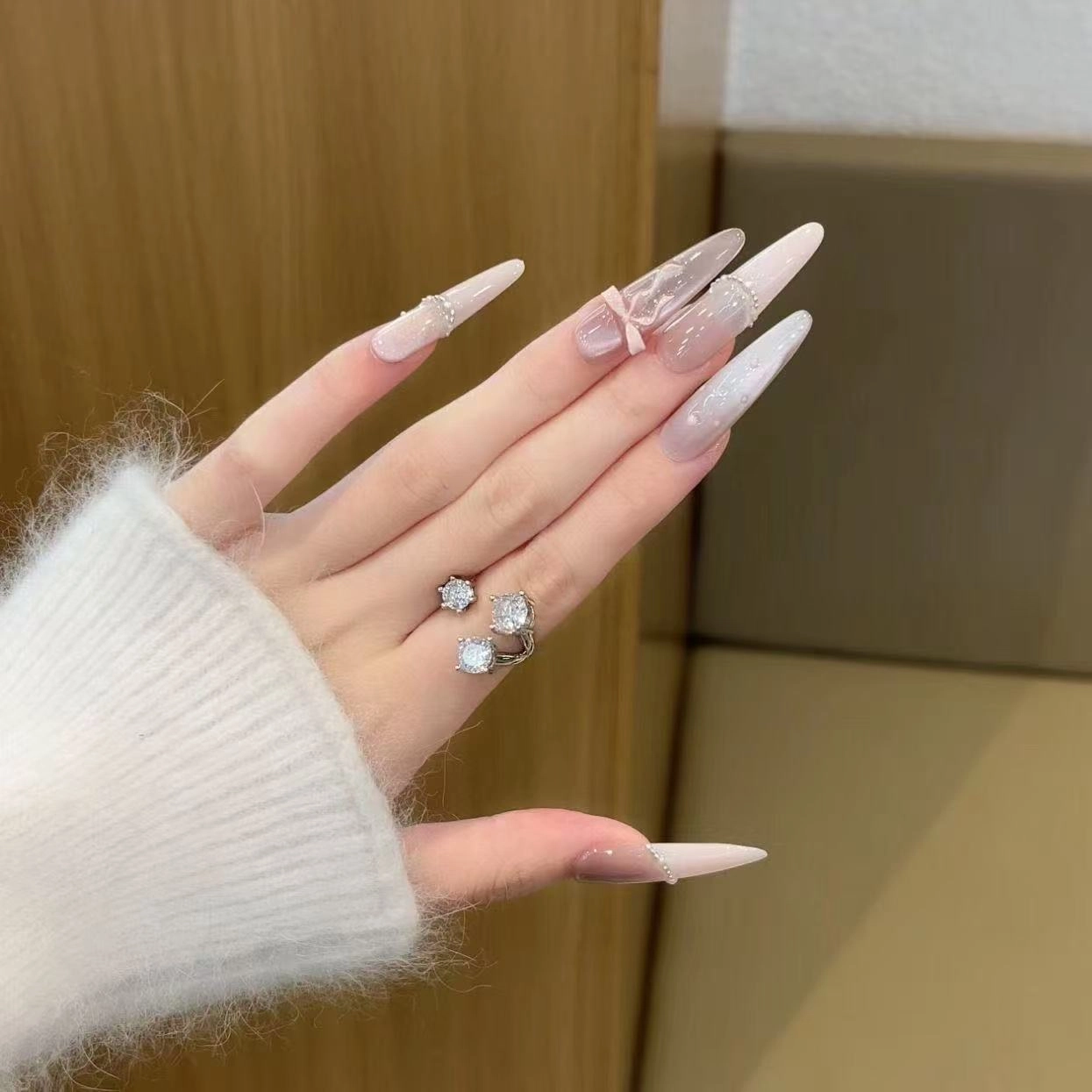 嘉比兔 美甲穿戴甲波点猫眼美甲纯欲蝴蝶结穿戴甲可拆卸  杏仁浅色裸色 可爱