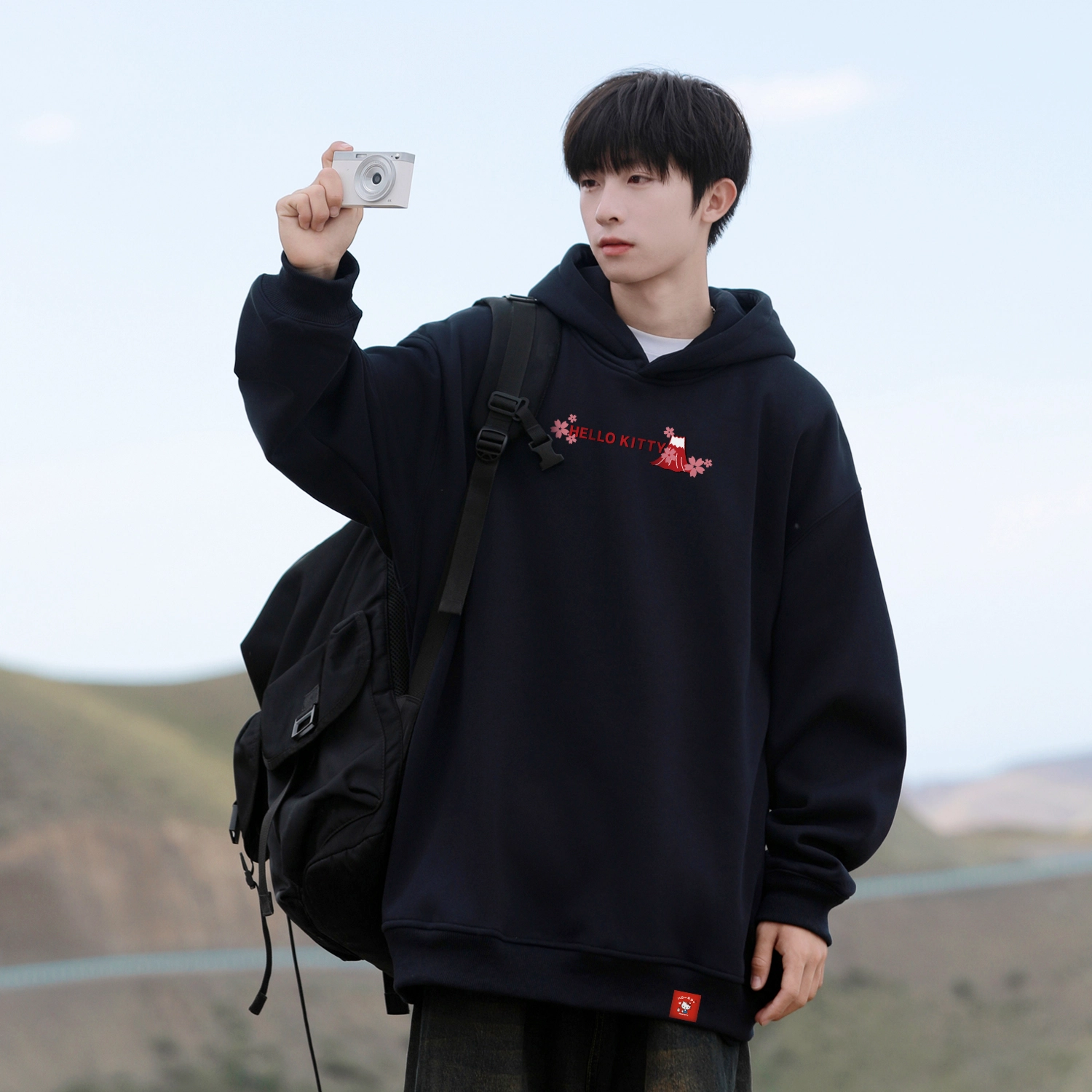 Sanrio x HelloKitty SS25