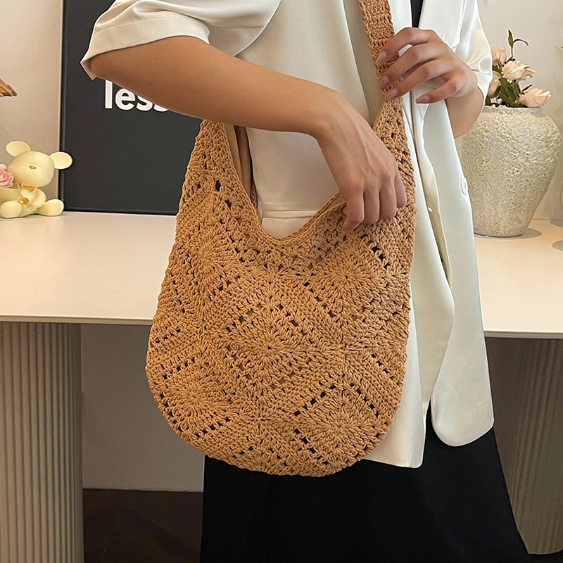 CinvaiKrose Tote