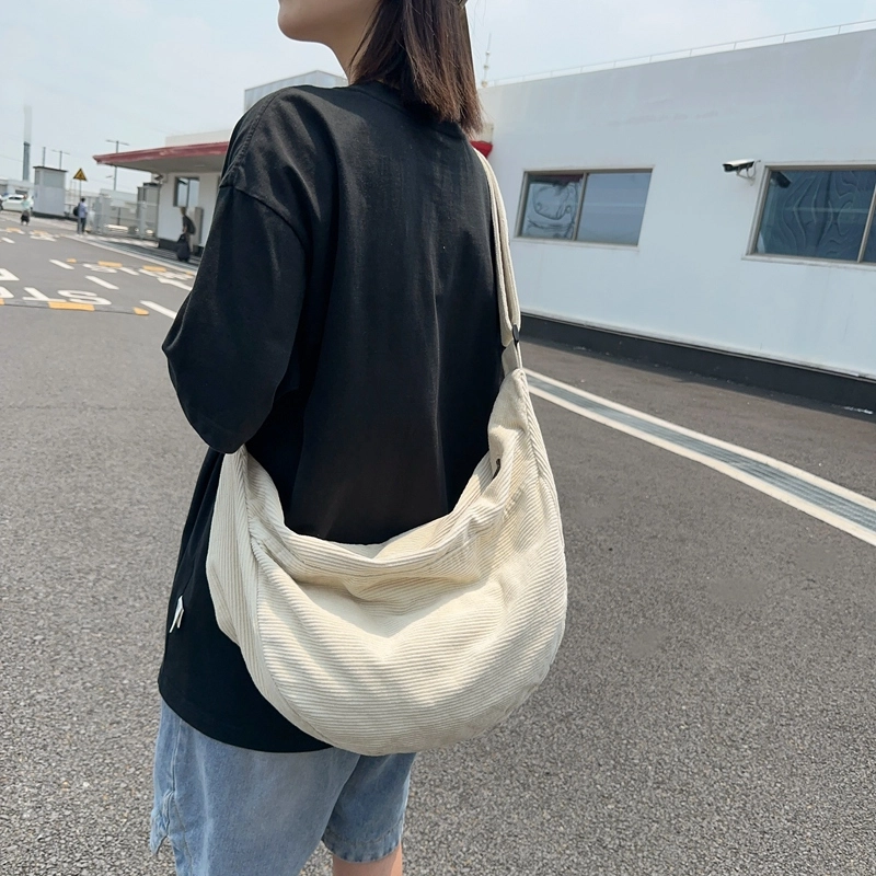 行途 简约纯色学生 条绒 斜挎包 常规 男女同款情侣款 黑色/白色/绿色/红色/棕色